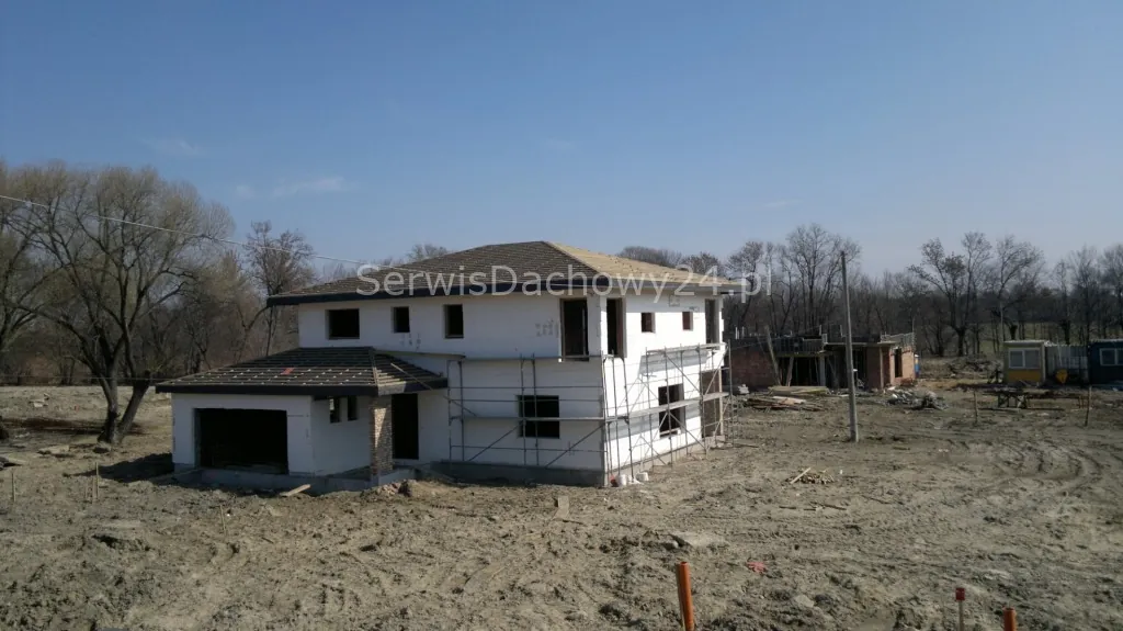 Krycie dachu papą termozgrzewalną